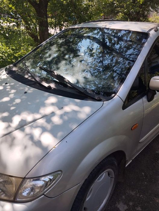 Автомобіль Mazda Premacy