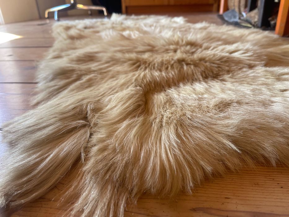 Tapete vintage em pele de cabra de pelo comprido – 180 x 70 cm