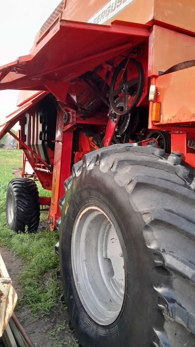 Комбайн Massey Ferguson 40