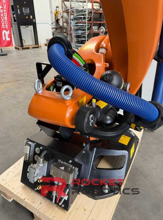 Robot KUKA KR 210 R3100 ultra, kontroler KR C4, sprawdzony z gwarancją