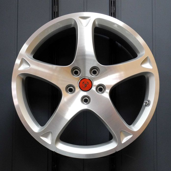 Felgi 19" 5x114,3 FERRARI California Speedline Supra Japan Racing