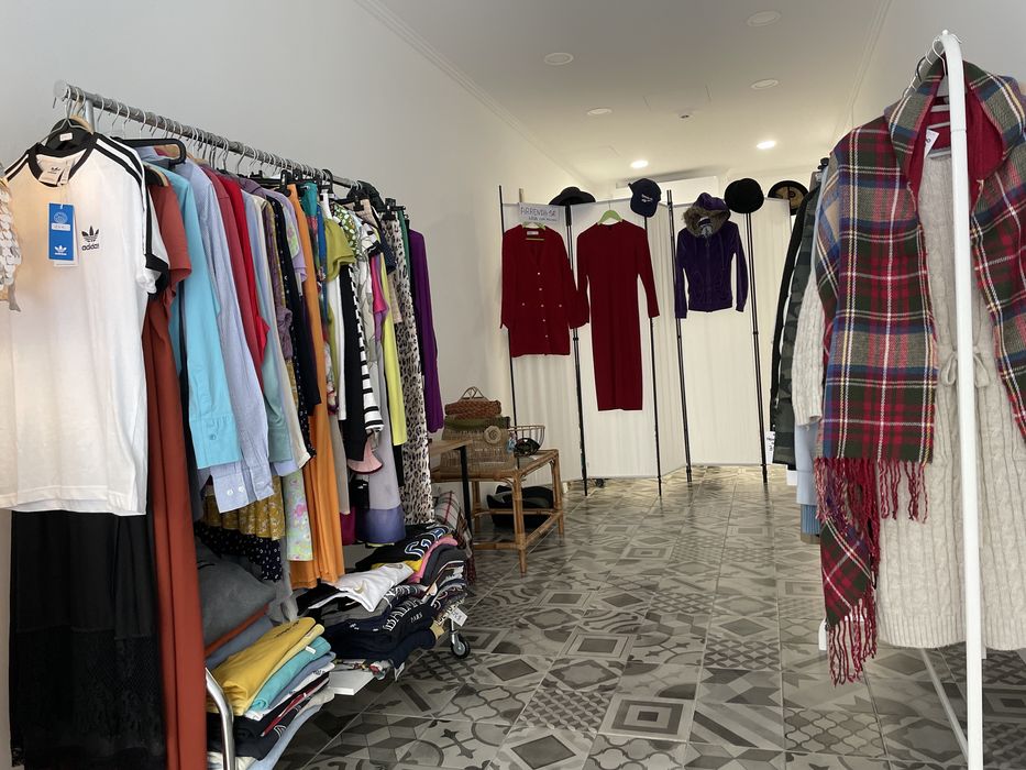 Arrenda-se loja comercial equipada