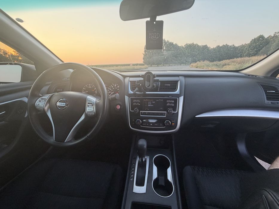 Nissan altima 2017