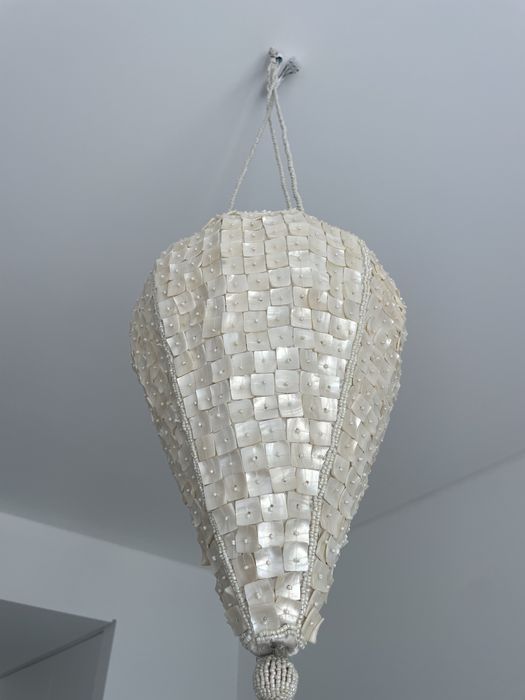 Candeeiro tecto missangas