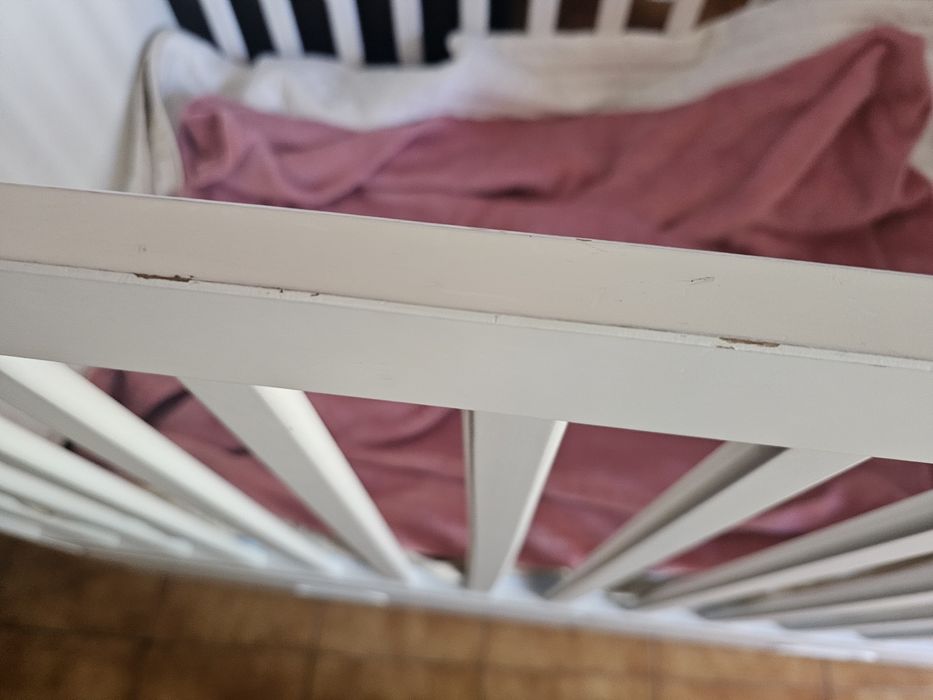 Berço com gavetas