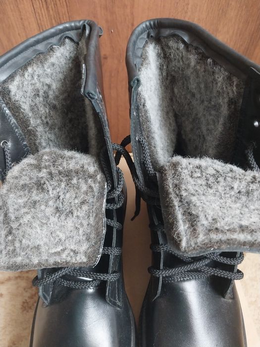 Ботинки рабочие кожаные зимним.