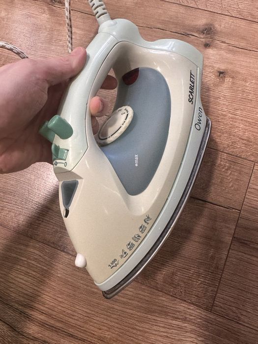 Праска Scarlet у робочому стані