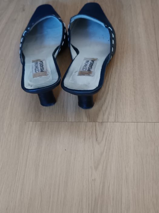 Sandálias /Mules ,em azul e branco "Cerimónia Pisadela"