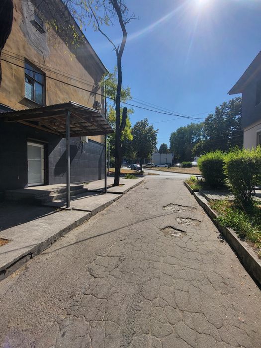 Продам коммерческое помещение с ремонтом. Цент.