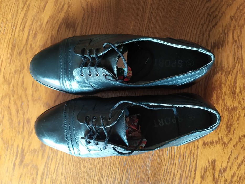 Buty wizytowe do garnituru czarne że skóry rozm. 41