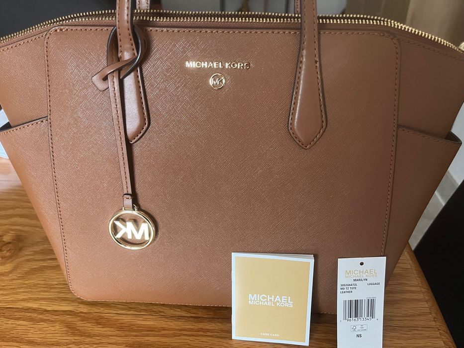 Mala Michael Kors