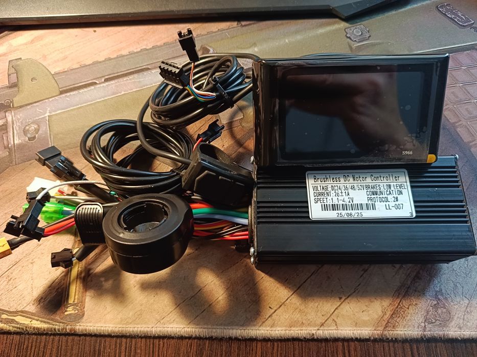 контролер + дисплей + курок газу