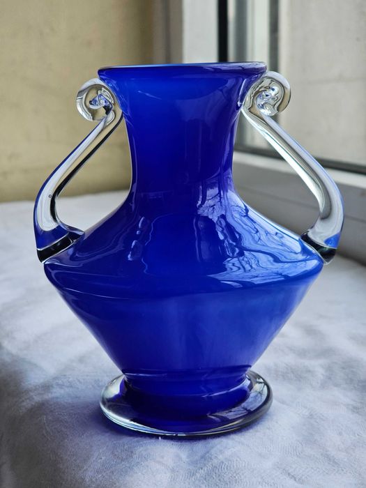 Wazon ręcznie formowany kobaltowy Huta Szkła Ozdobnego MAKORA Krosno