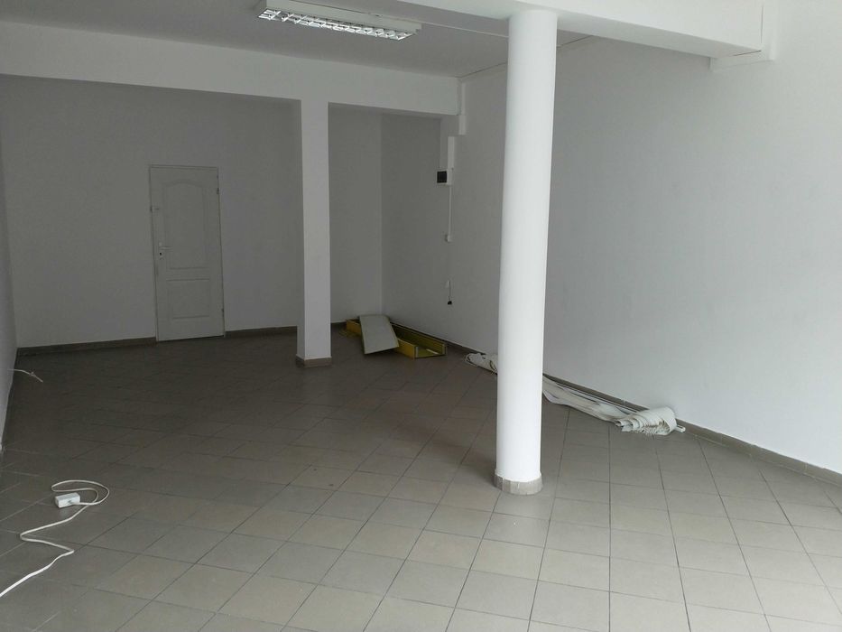 Lokal handlowo usługowy do wynajęcia.