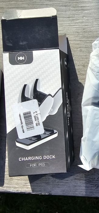 3 ładowarki do padów stacja ładująca pady 2 PlayStation 5 ,ps5 , nowe