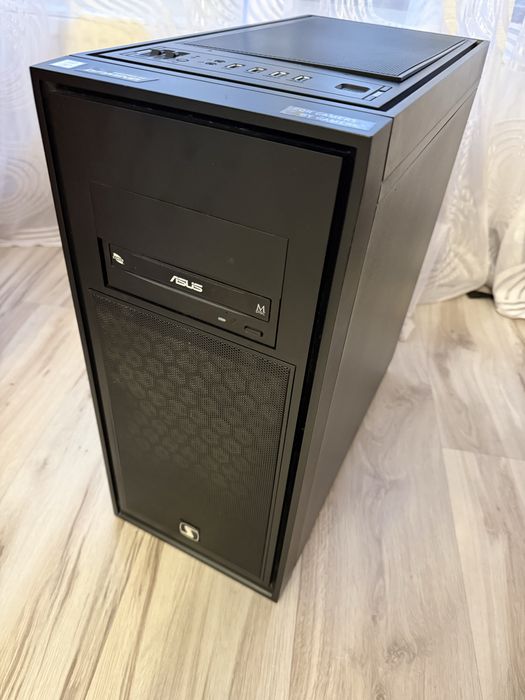 Komputer do nauki i gier + monitor FULL HD