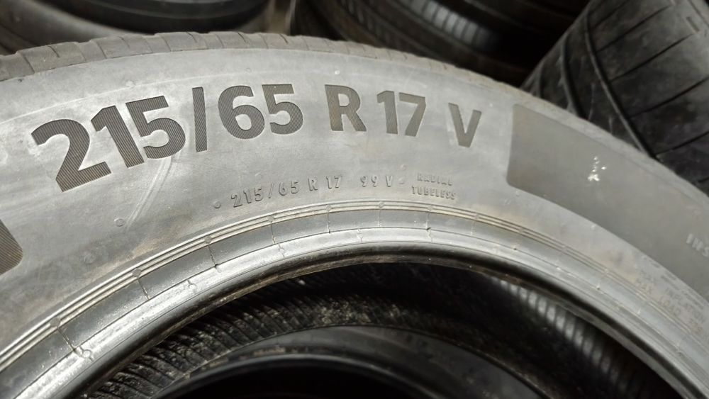 Pneus  215/65/17