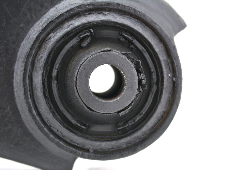 Важіль передньої підвіски правий LAND ROVER FREELANDER 2 L359 2006-201