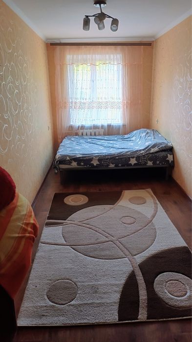 Подобово 2х кімнатна квартира