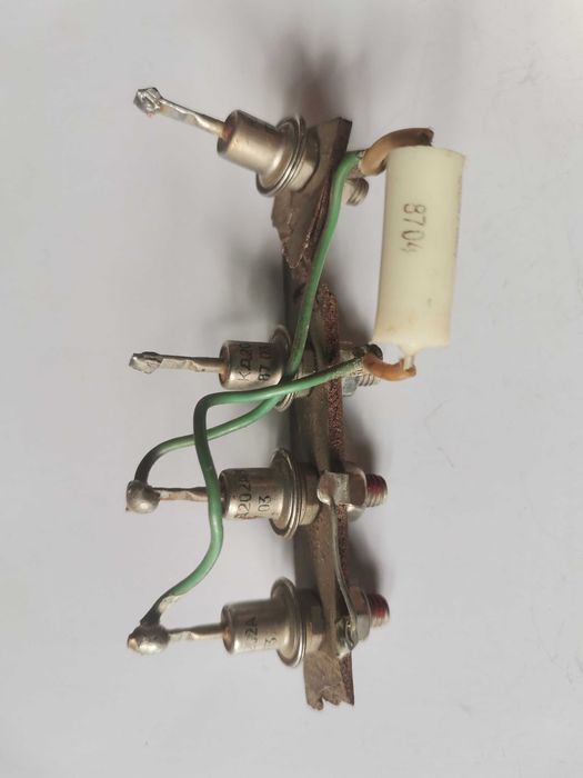 Diody D229B, KD202A, 202B,kondensator K73 15A