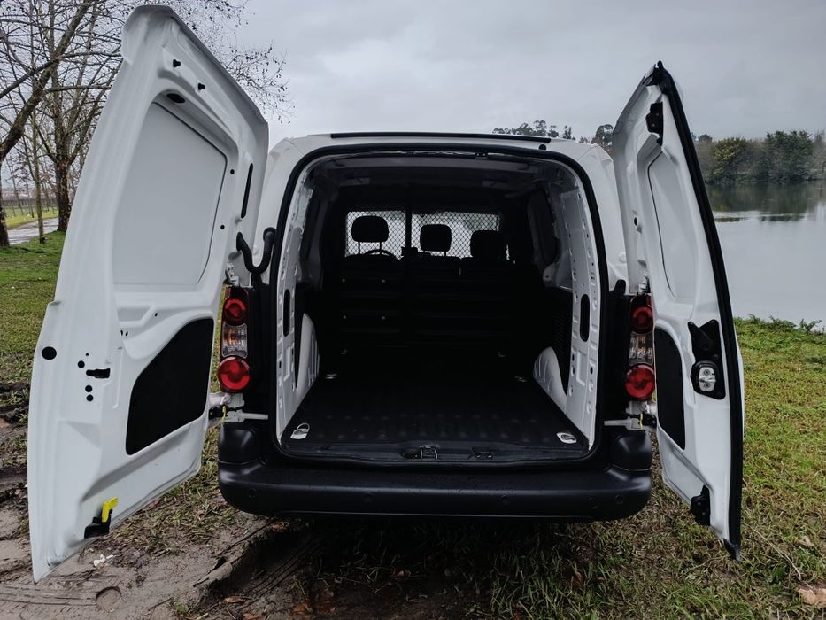 Citroen berlingo 1.6 HDI 3LUGARES POUCOS KMS  nacional