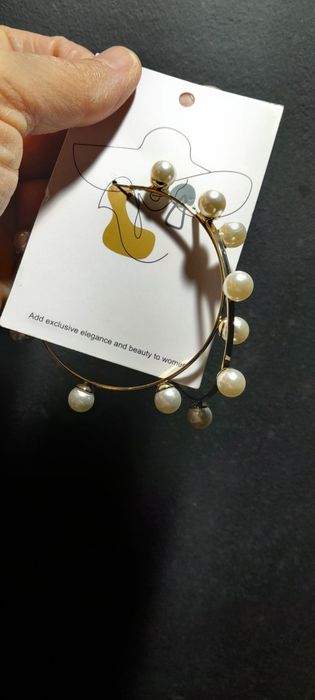 Argolas redondas com perolas