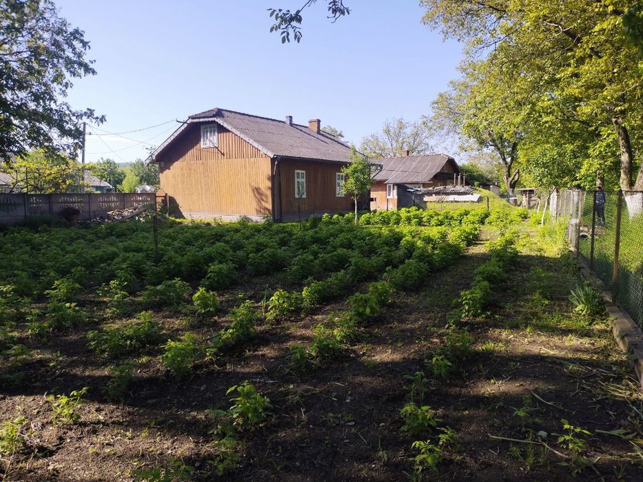 Продам будинок с.Іспас Вижницький район Чернівецька область