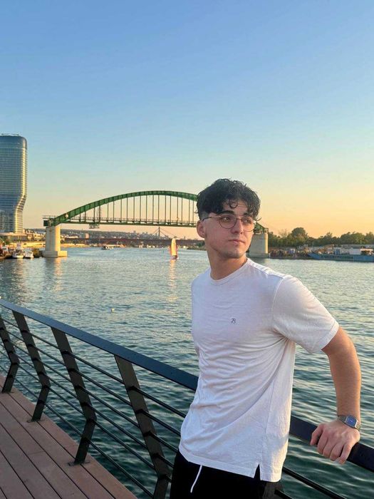 Репетитор з англійської (A0–B2) — студент філфаку