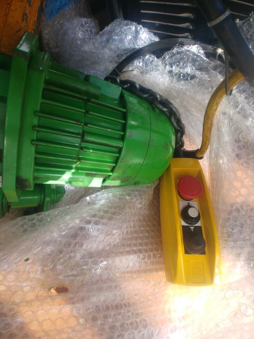 Сталева електрична ланцюгова таль на 500кг