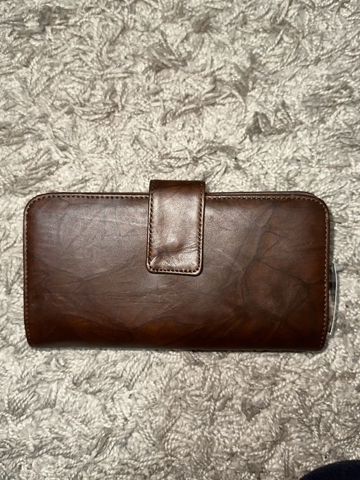 Стильний коричневий гаманець з мегазручною організацією