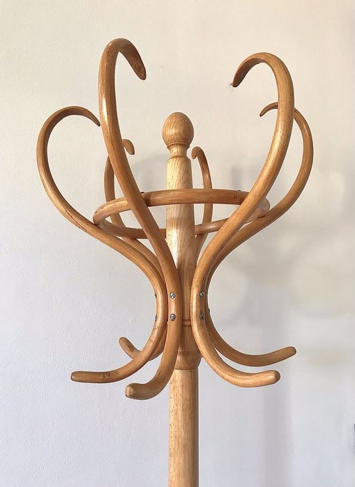 Wieszak gięty antyk po renowacji