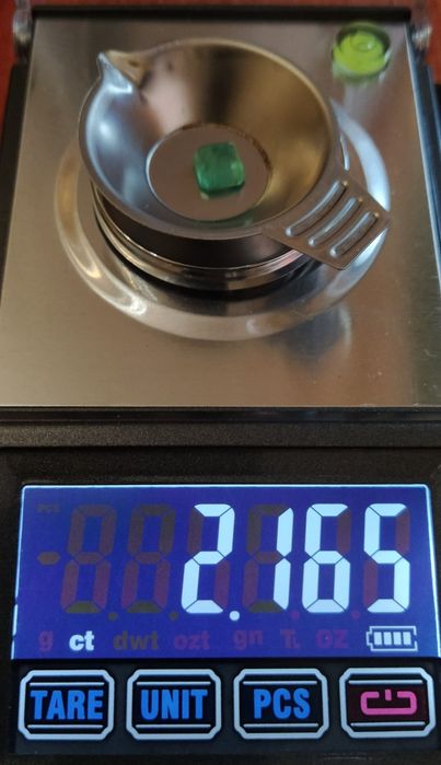 Натуральный изумруд  2.15 карат