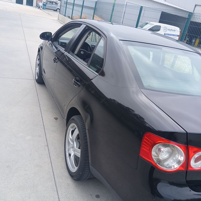 Volkswagen Jetta — fotografia 3