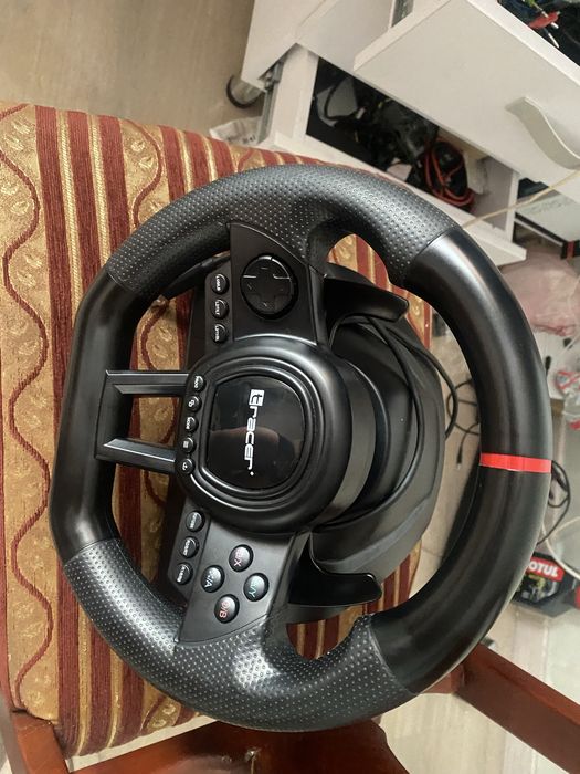 Ігрове кермо з мкпп