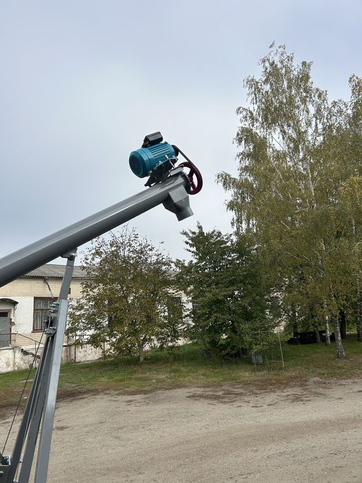 Шнек зернопогрузчик, шнековий погрузчик, шнековий навантажувач