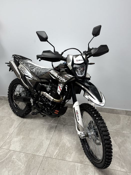 Мотоцикл Exdrive Profactory 250 2025 Року