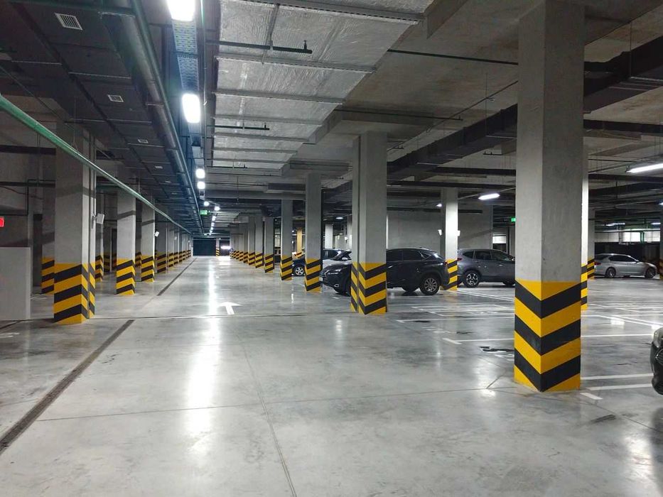 Паркінг у ЖК Нова Англія продаж паркомісця БЕЗ КОМІСІЇ