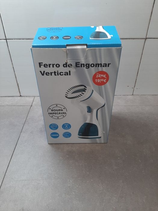 Ferro de engomar vertical