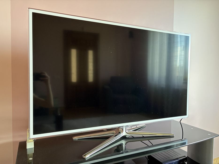 Samsung UE46ES6717U — 46” 3D Full HD
