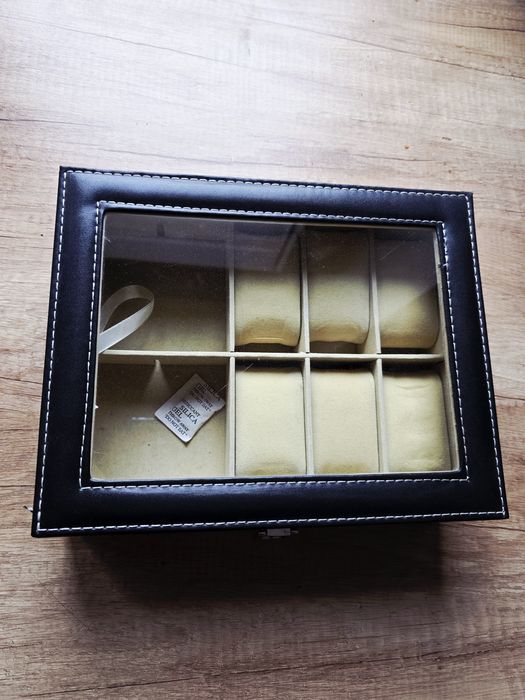 Pudełko na zegarki i bransoletki