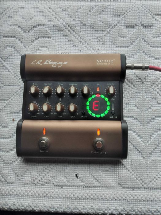 LR Baggs Venue DI Pré-Amplificador Acústico (Vendido)