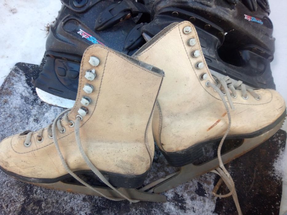 Łyżwy dziecięce różne