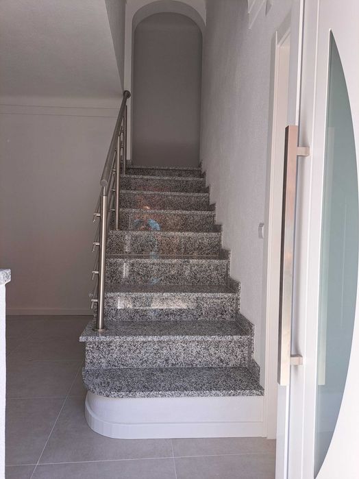 Apartamento T2 semi-novo  em Mangualde