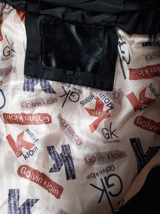 Damski płaszczyk z kapturem