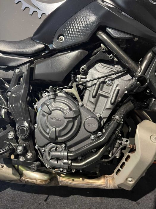 YAMAHA MT07 DE 2023