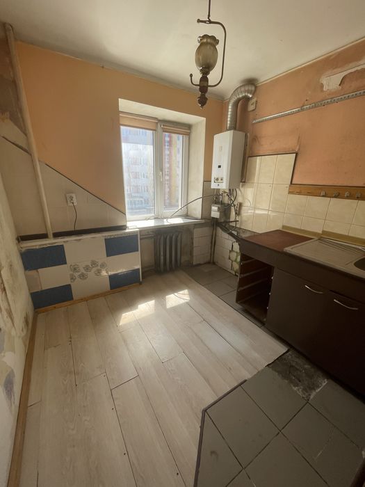 Продаж 2 кімнатної квартири на Збаразькій, біля центру