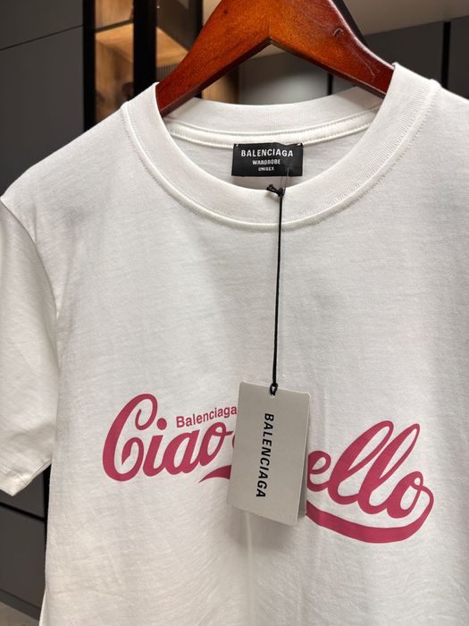 Женская Футболка Balenciaga