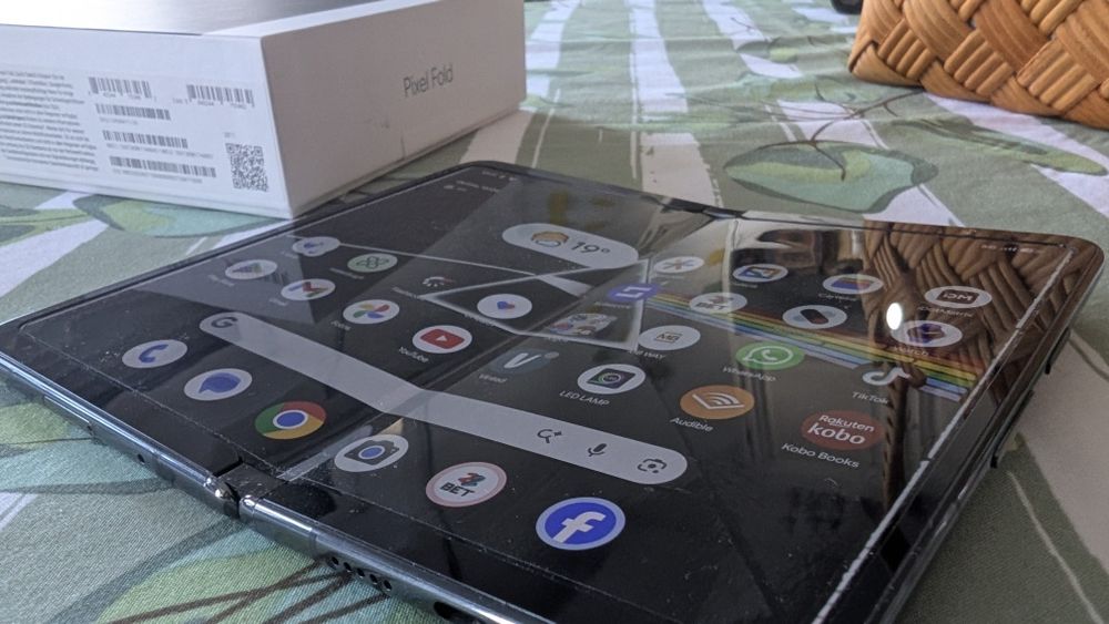Google Pixel Fold novo com garantia nacional 30 meses