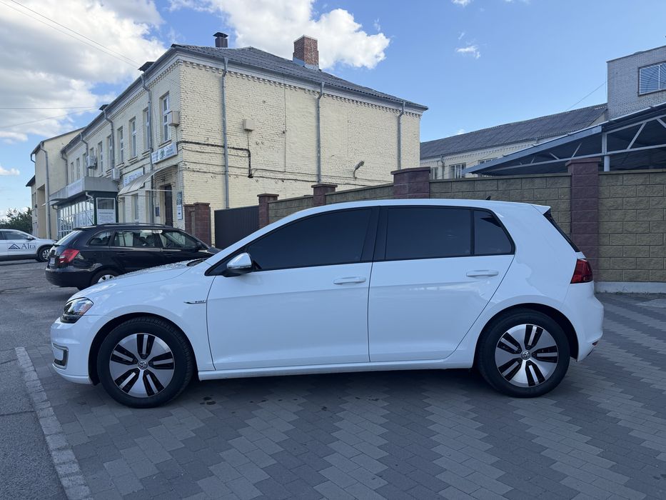 E Golf стан ідеал таких більше на ринку немає