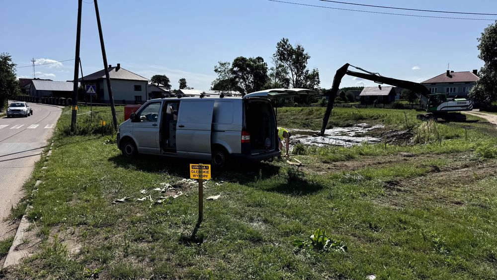 Koparka Long. Kopanie stawów, roboty ziemne